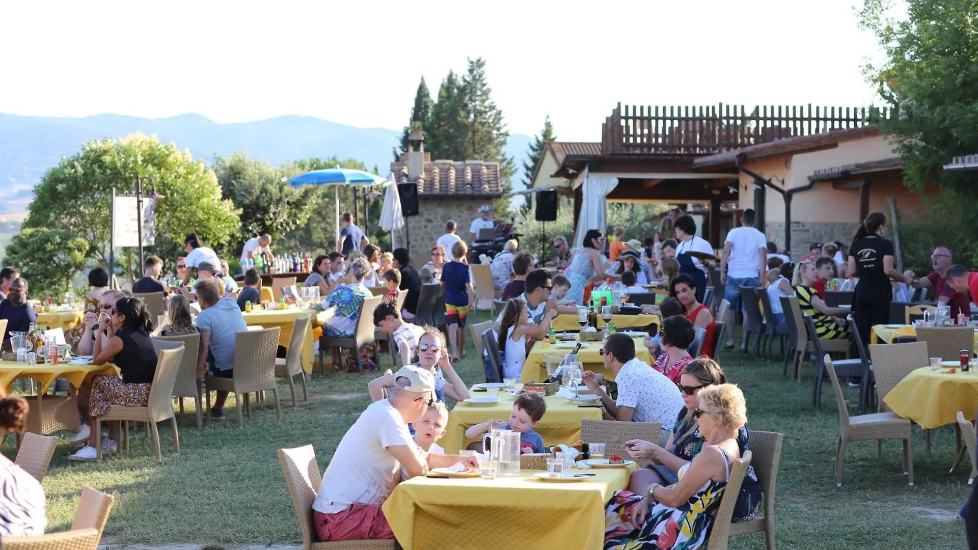 مزرعة للإقامة Agriturismo Biologico Diacceroni Villamagna  إيطاليا